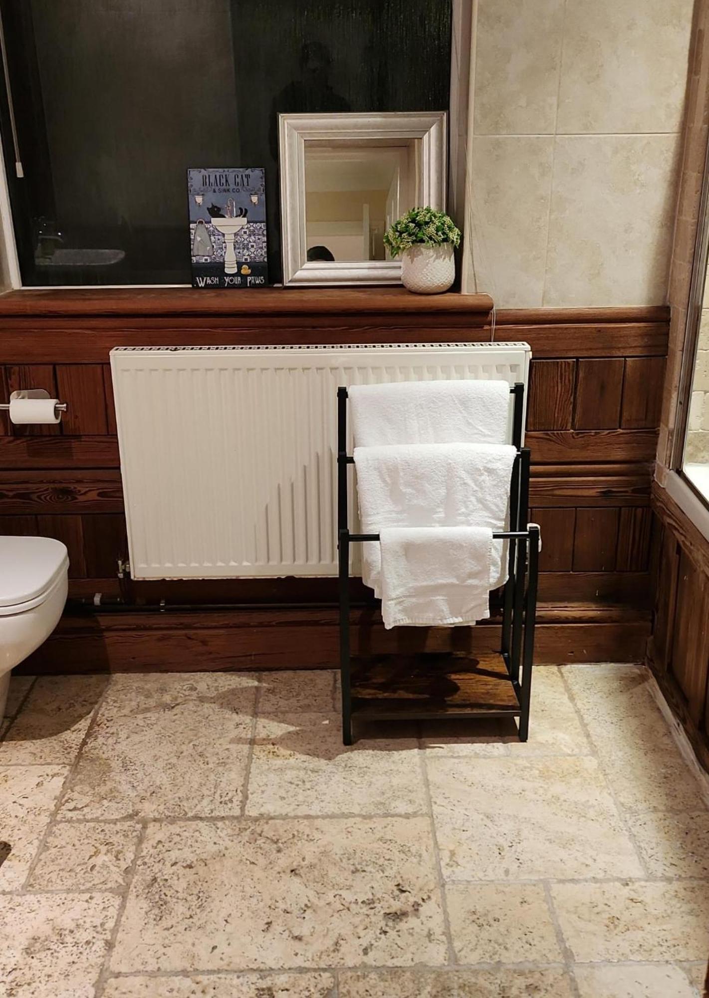 Large 2 Bed Holiday Let In Central Ystradgynlais 외부 사진